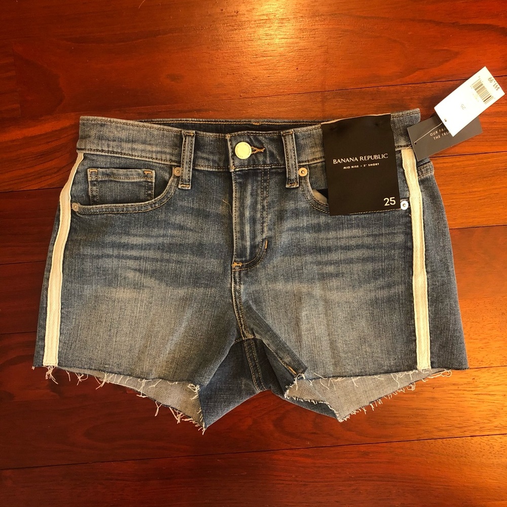 Banana Republic Mid-Rise Shorts